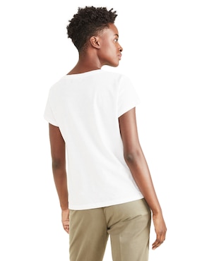 Playera manga corta Dockers cuello V para mujer