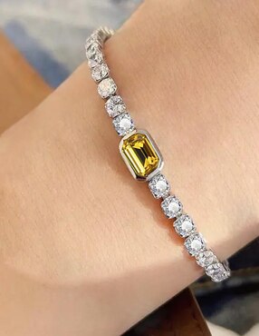Pulsera Clepsidra con acabado brillante