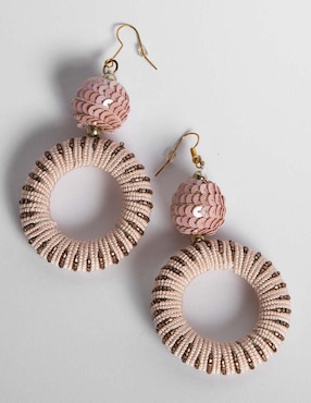 Aretes circulares Yoiko Devi con acabado brillante