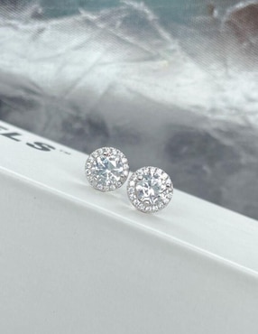 Broqueles redondos Yoiko Silvie de plata P 925 con acabado baño rodio zirconia