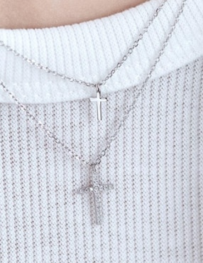 Collar de cruz Yoiko Clemence de plata P 925