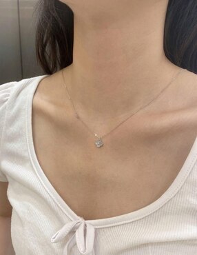 Collar de flor Yoiko Coralie de plata P 925
