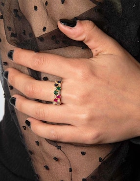 Anillo Yoiko Ximena zirconia con acabado baño de oro 14 k