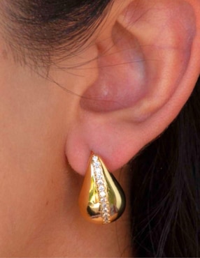Broqueles de gota Yoiko Brisa Golden con acabado baño de oro zirconia