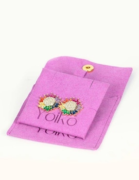 Broqueles de flor Yoiko Solara con acabado baño de oro zirconia