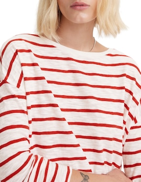 Playera manga larga Levi's cuello redondo para mujer