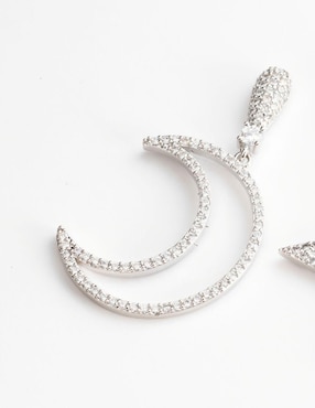 Aretes largos Yoiko Celestisse con acabado baño rodio zirconia