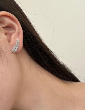Aretes largos de hoja Yoiko Aurea de plata p 925 zirconia