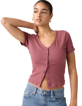Playera manga corta Levi's cuello V para mujer