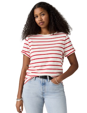 Playera manga corta Levi's cuello redondo para mujer