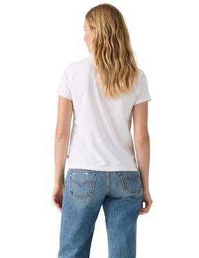 Playera manga corta Levi's cuello redondo para mujer
