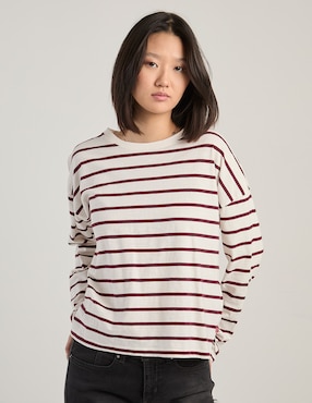 Playera manga larga Levi's cuello redondo para mujer