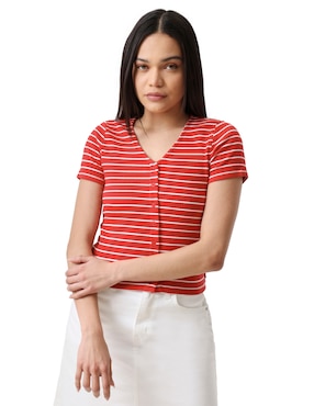 Playera manga corta Levi's cuello V para mujer
