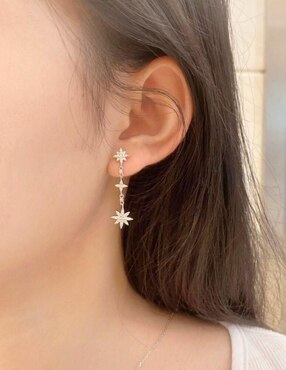 Aretes largos de estrella Yoiko Stella Nova de plata P 925 zirconia