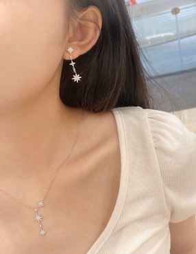 Aretes largos de estrella Yoiko Stella Nova de plata P 925 zirconia