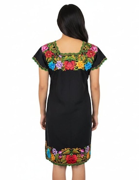 Vestido a la rodilla de fiesta Teya Artesanal escote cuadrado