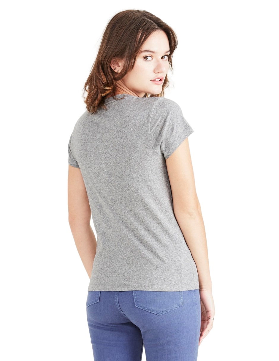 Playera manga corta cuello V para mujer 3