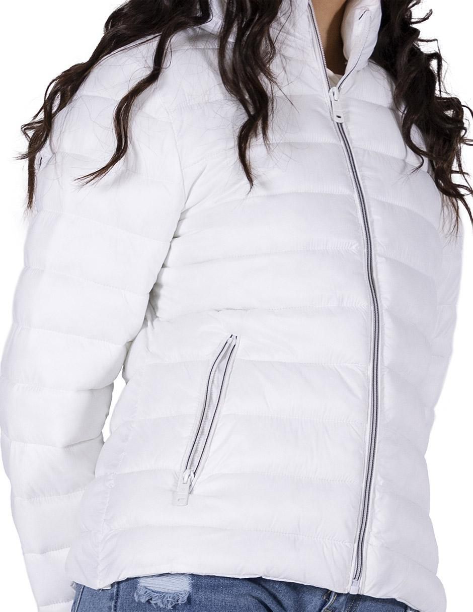 Chamarra impermeable para mujer 4