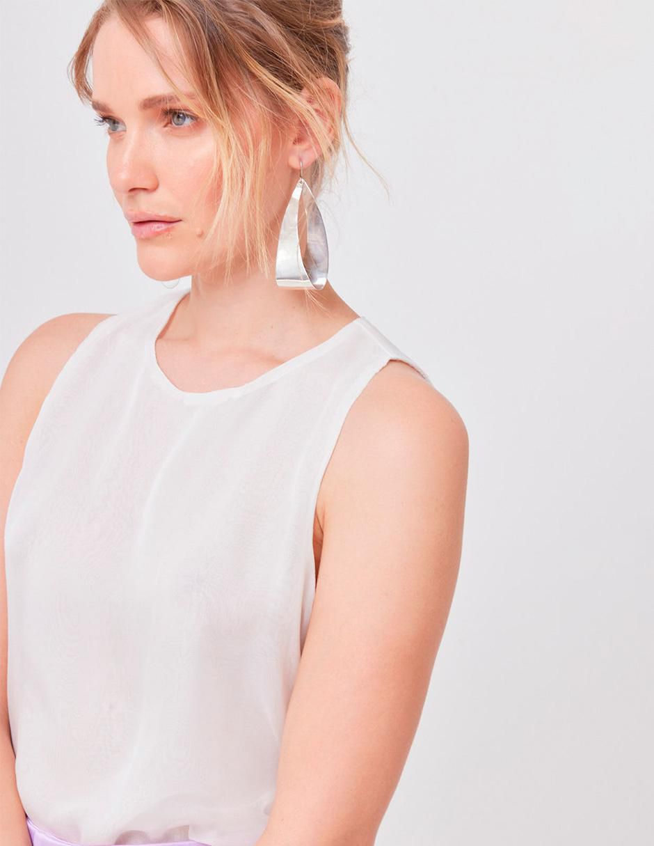 Top cuello redondo escote espalda con broche 4