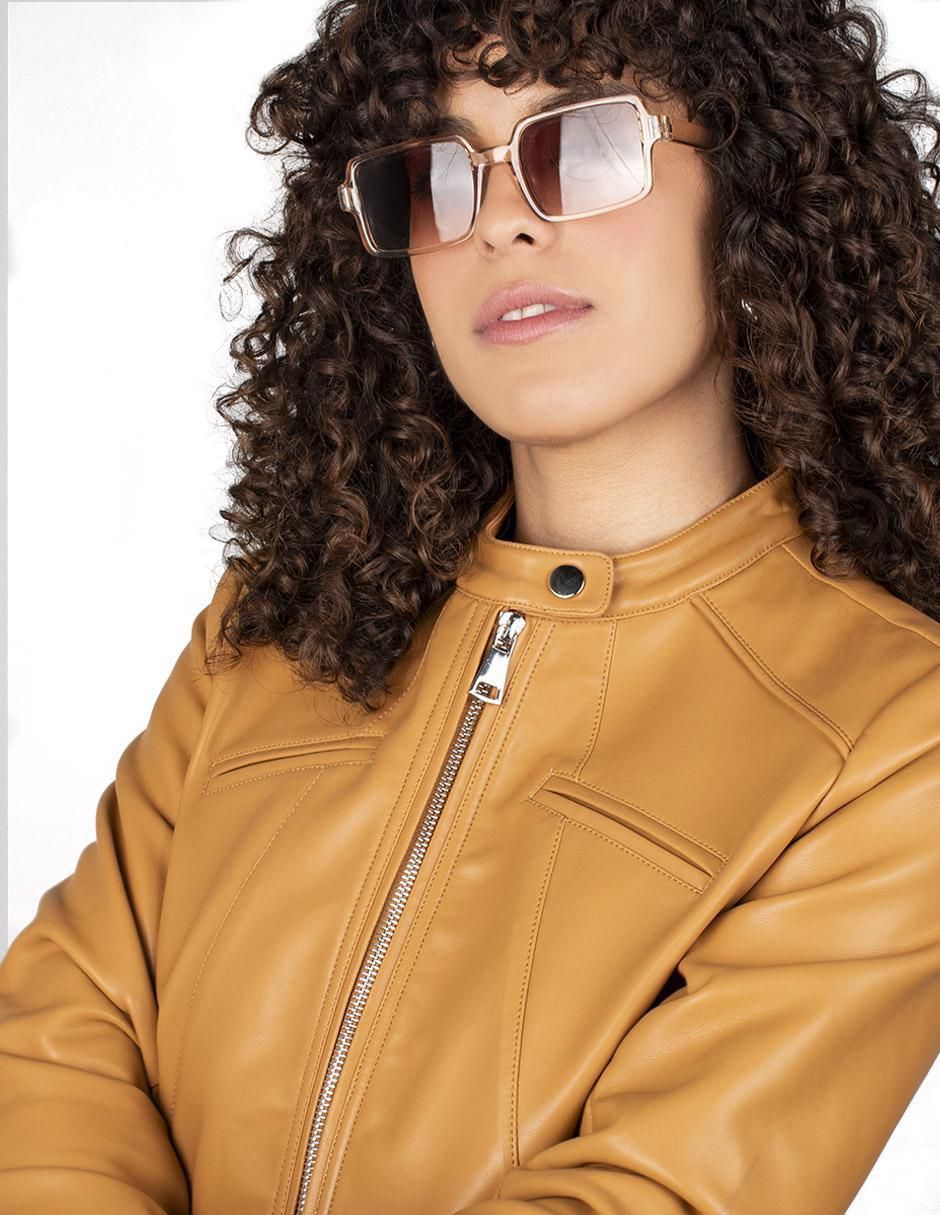 Chamarra Impermeable para mujer 4