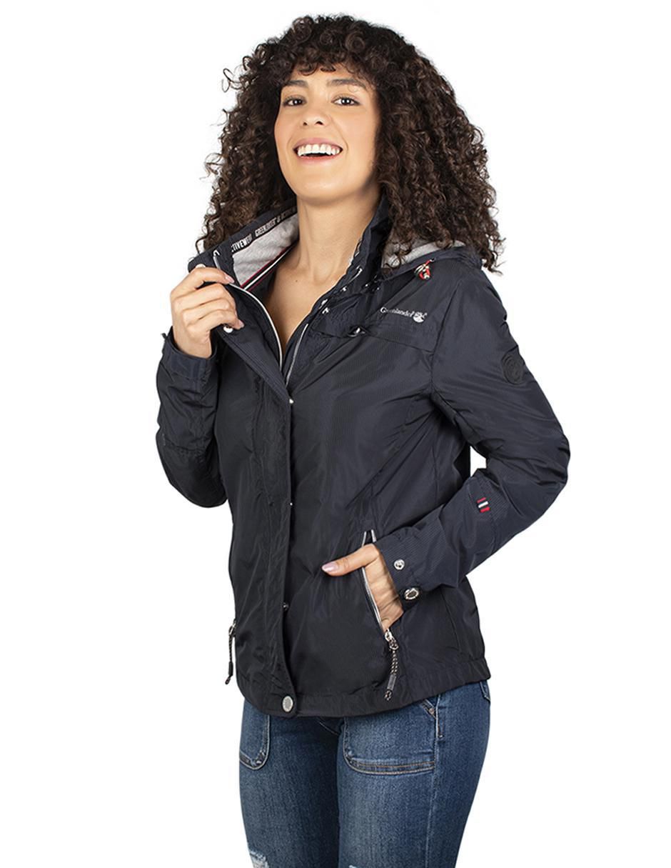 Chamarra Impermeable para mujer 3