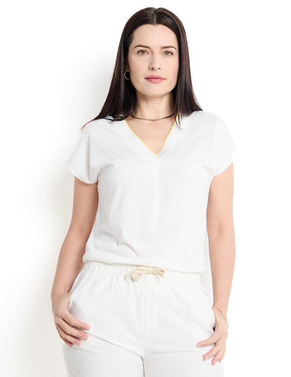 Playera manga corta cuello V para mujer Playera manga corta cuello V para mujer