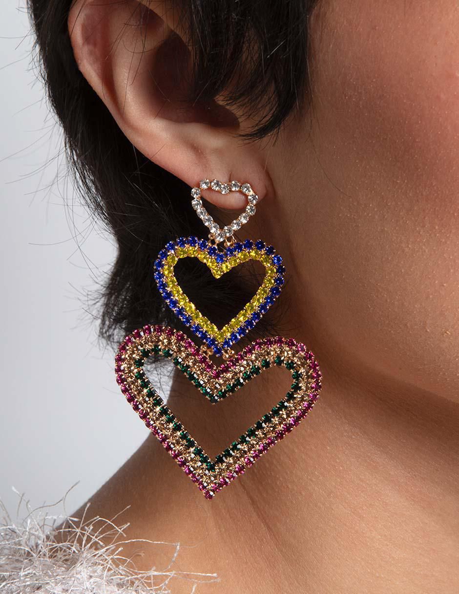 Aretes de corazón Dil con acabado brillante fantasía 3