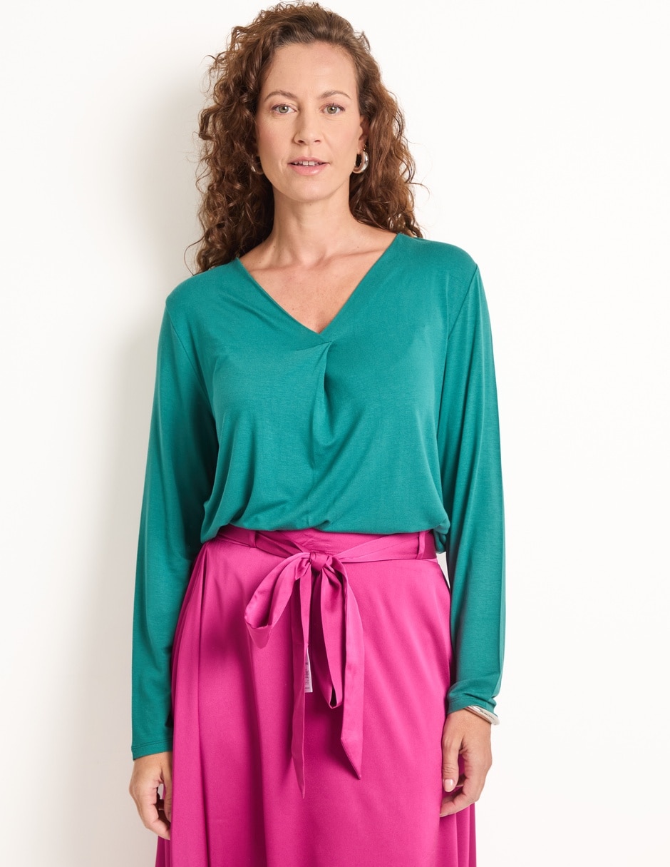 Playera manga larga cuello V para mujer Playera manga larga cuello V para mujer