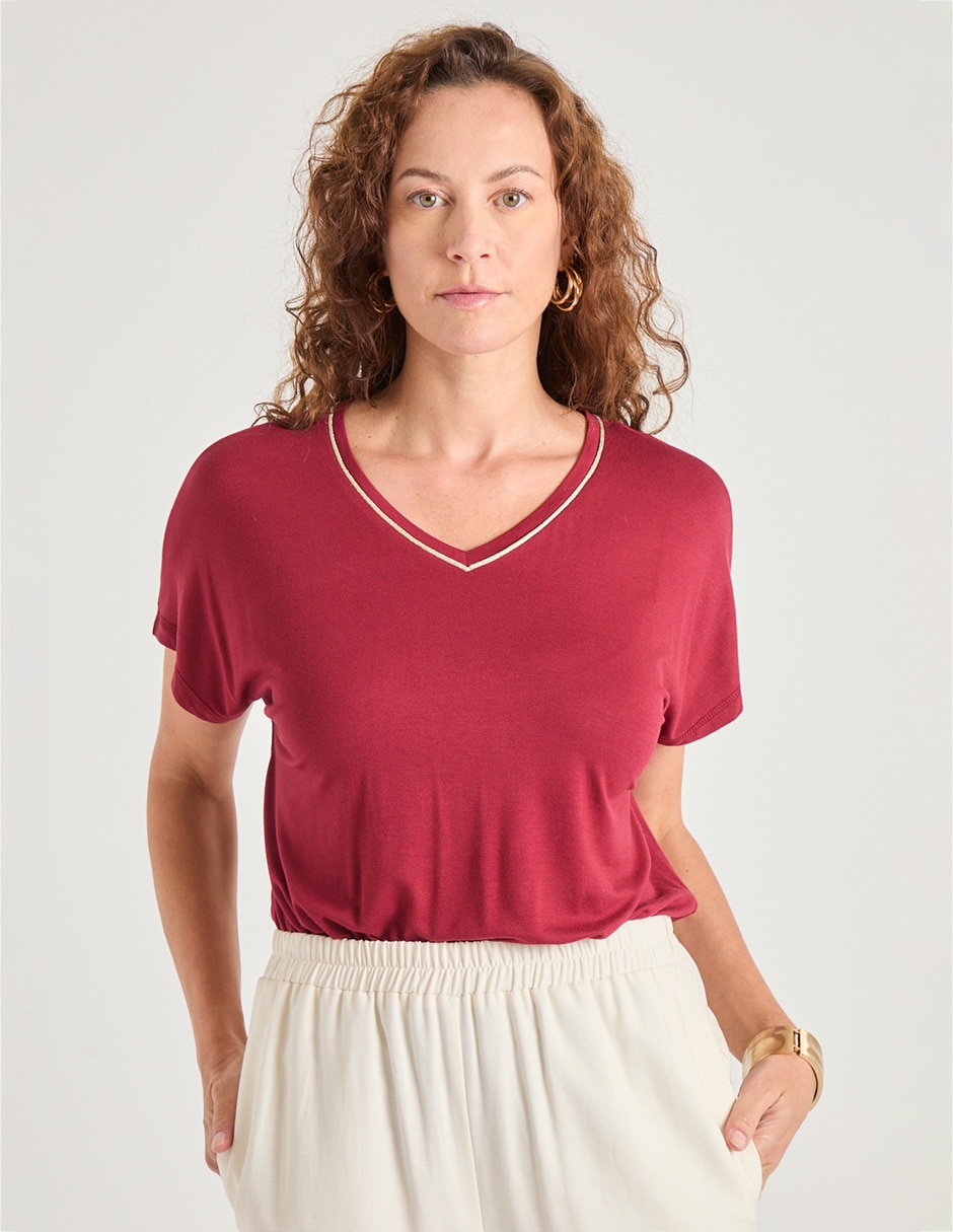 Playera manga corta cuello V para mujer