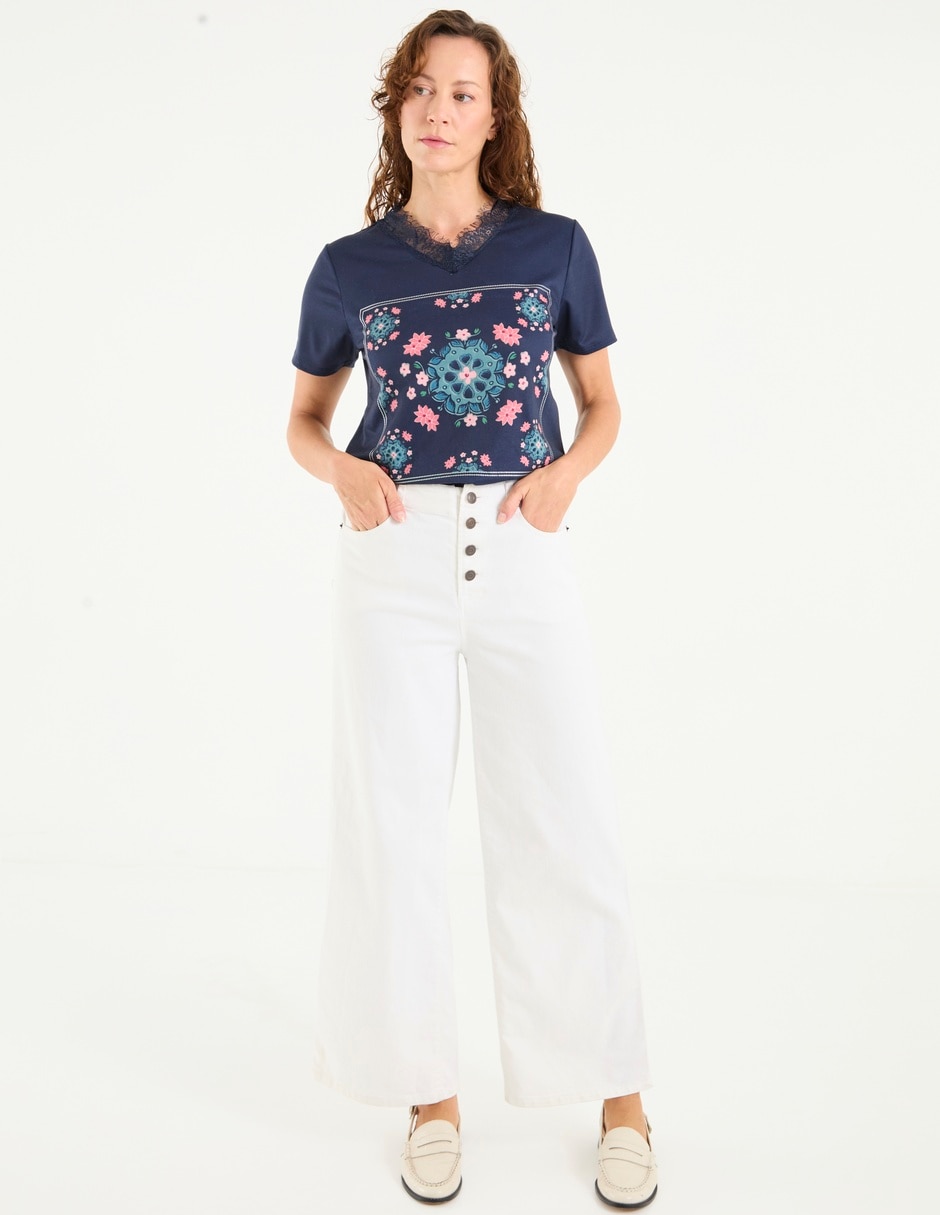 Playera manga corta cuello V para mujer 3