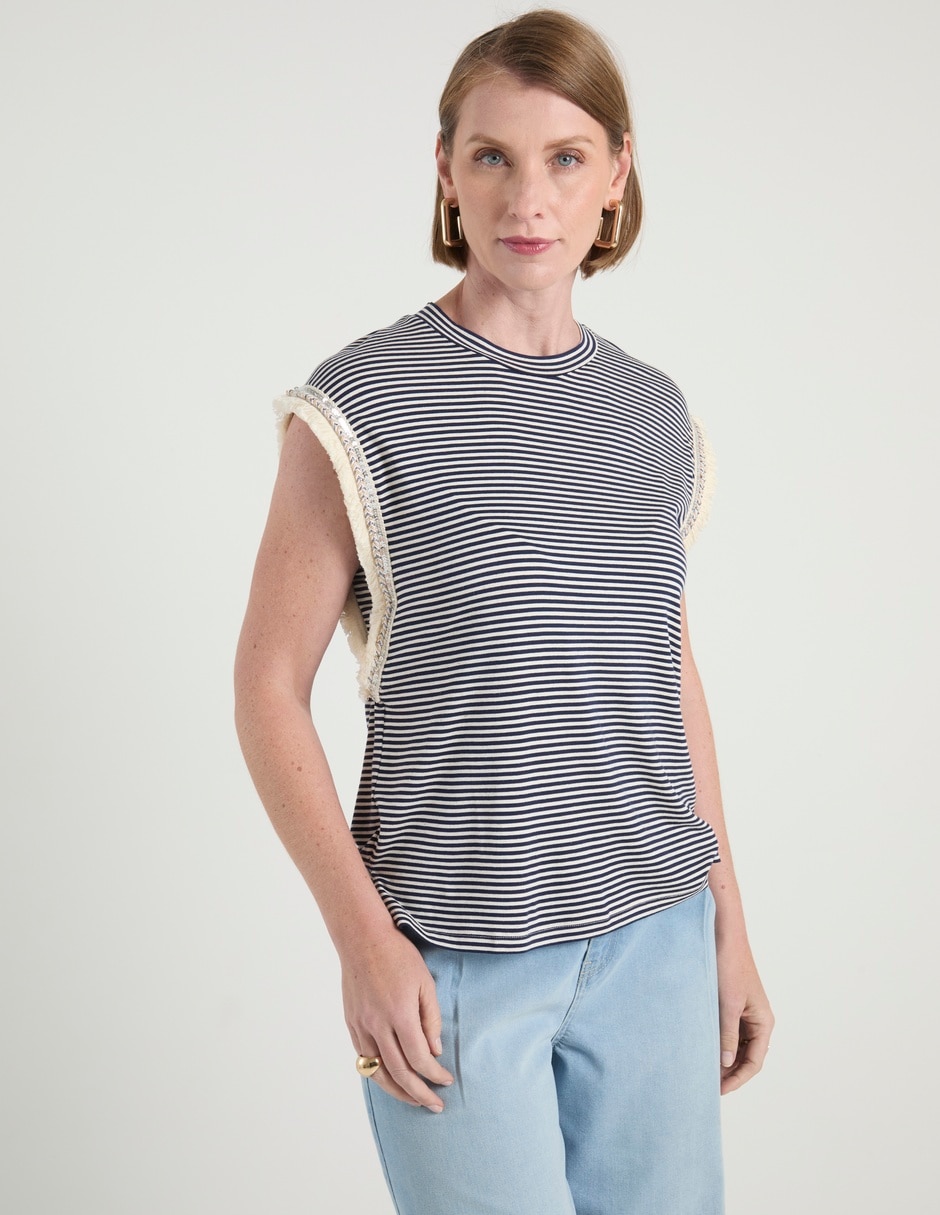 Playera cuello redondo para mujer