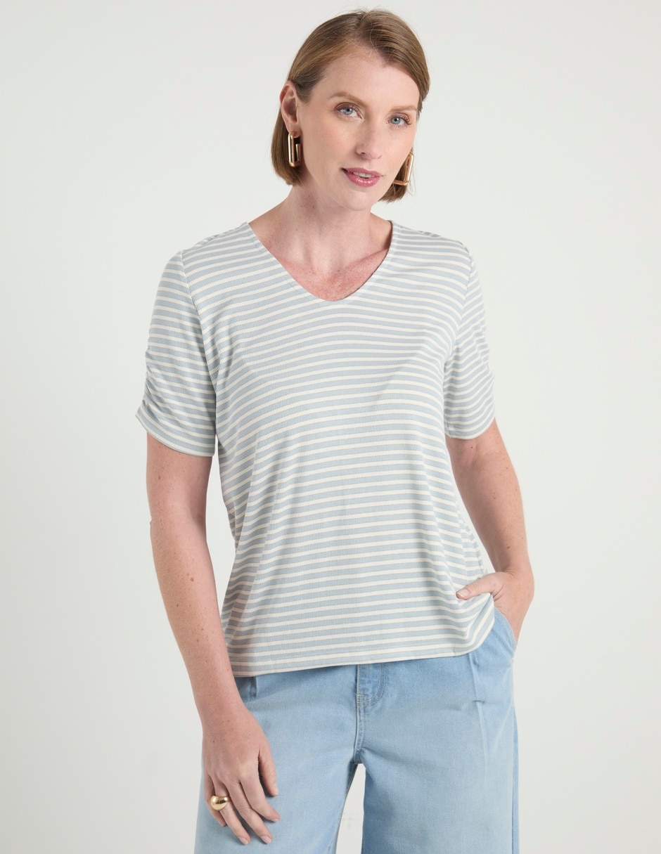 Playera manga corta cuello V para mujer 2
