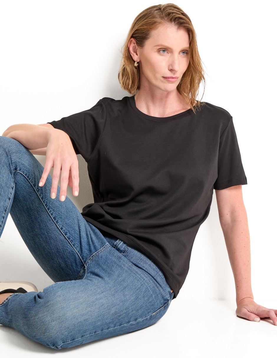 Playera manga corta cuello redondo para mujer