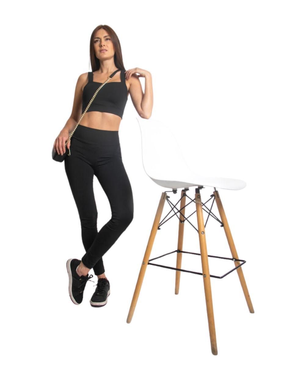 Conjunto deportivo regular con elástico para mujer 3