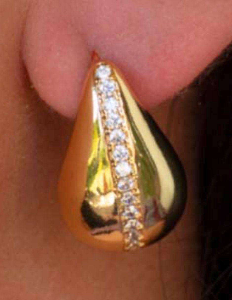 Broqueles de gota Brisa Golden con acabado baño de oro zirconia 4