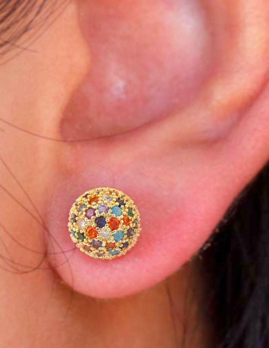 Broqueles redondos con acabado baño de oro 18 K zirconia 4