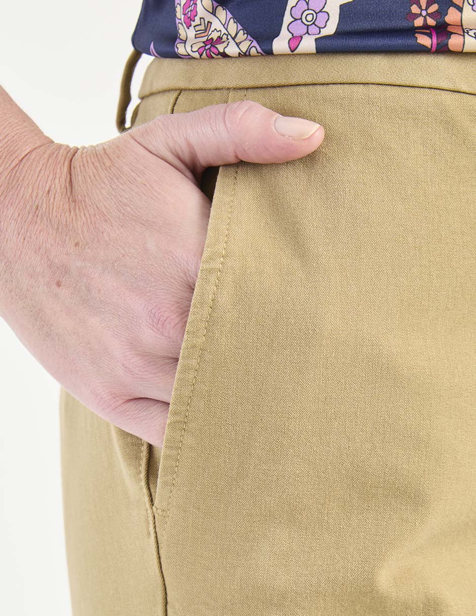 Pantalón capri straight para mujer 4
