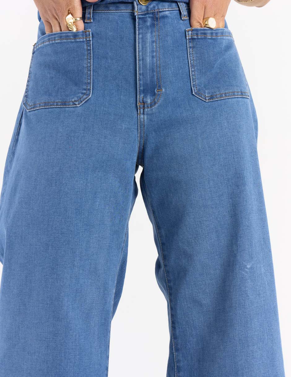 Jeans acampanado wide leg para mujer 4