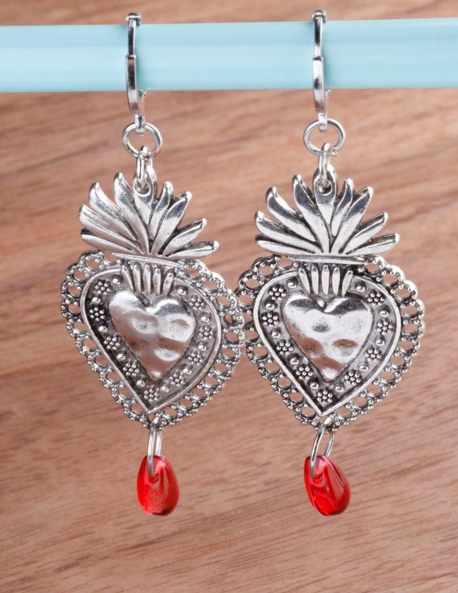 Aretes de corazón con acabado baño rodio cristal 4