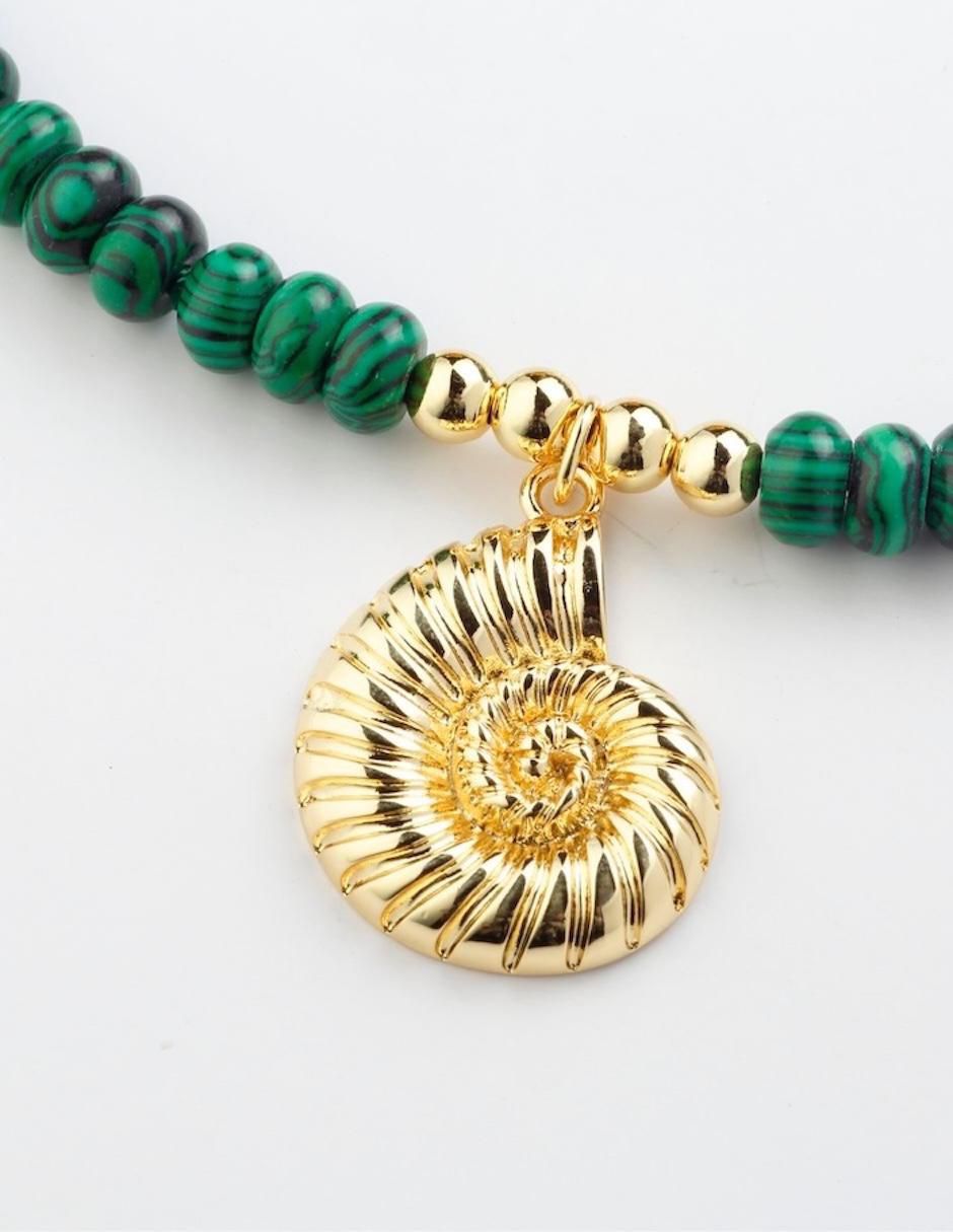 Collar de caracol Esmerália de baño de oro 18 K 2