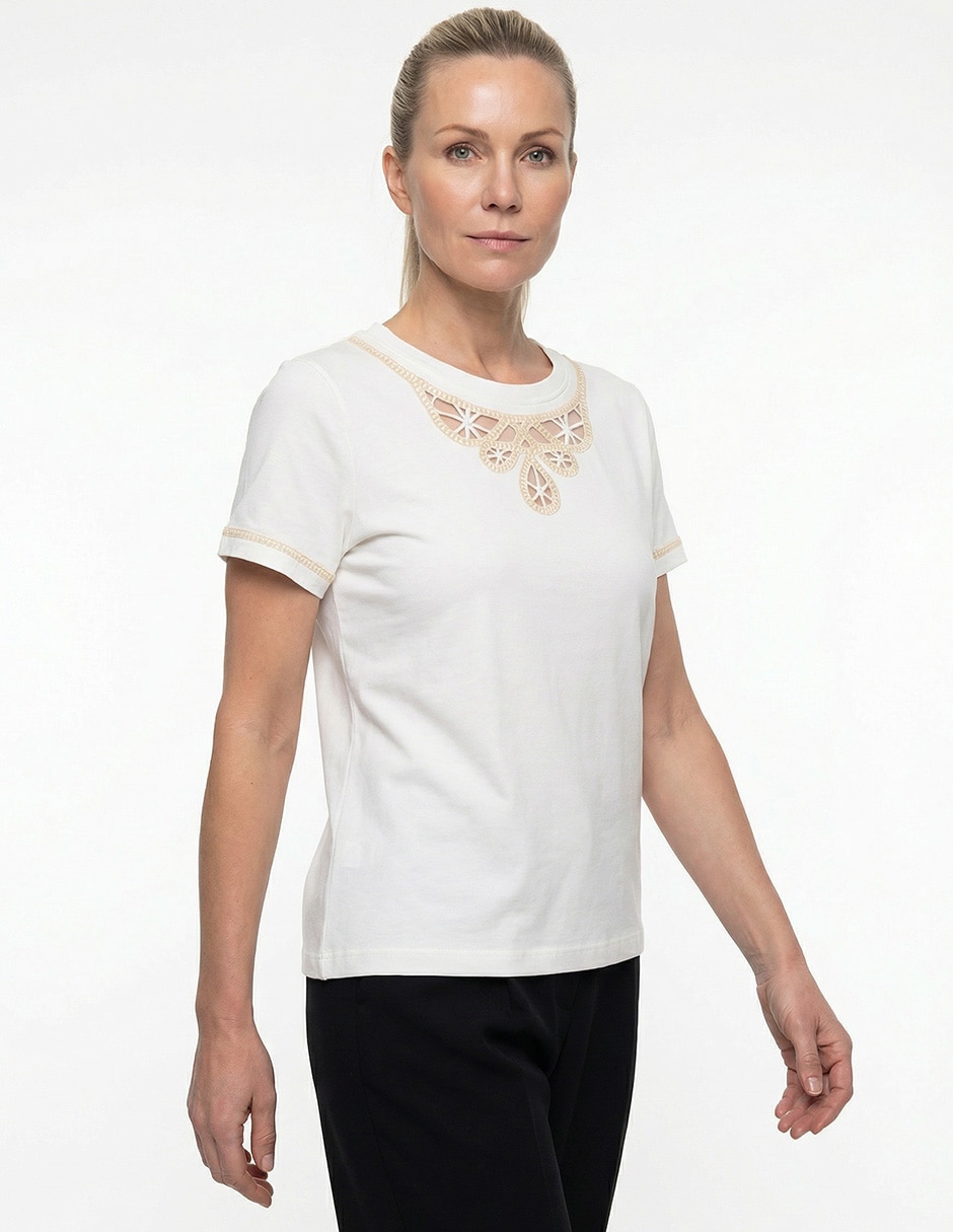 Playera manga corta cuello redondo para mujer
