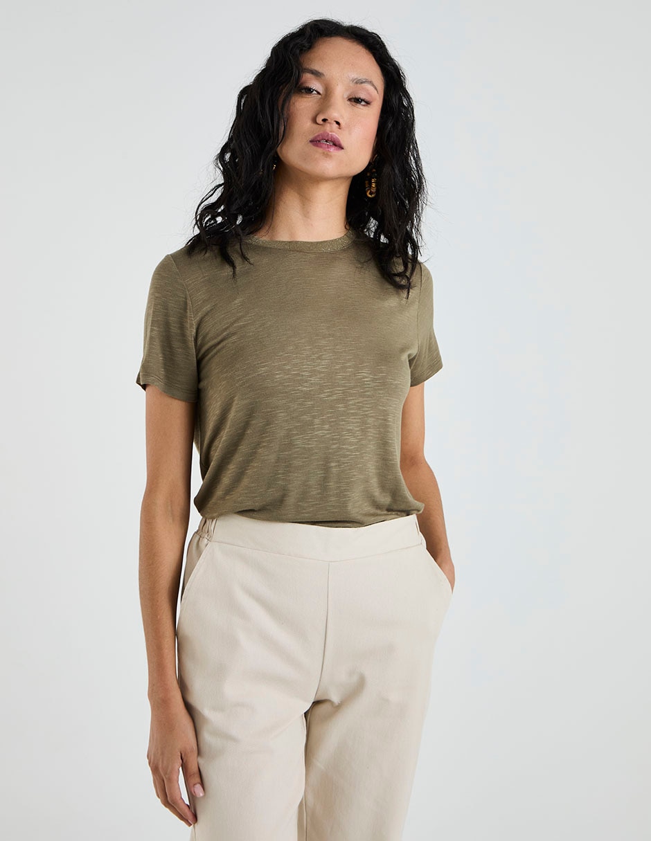 Playera manga corta cuello redondo para mujer