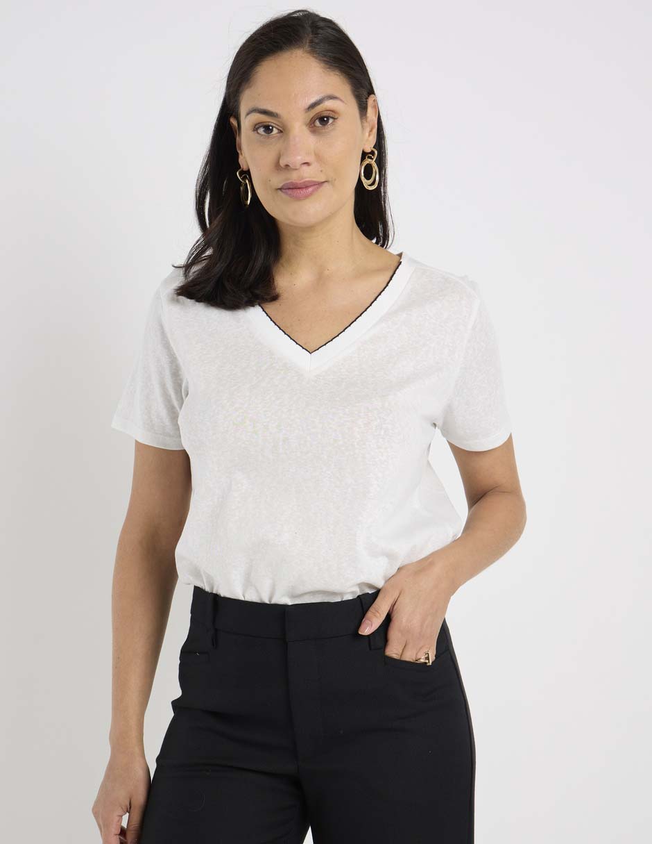 Playera manga corta cuello V para mujer