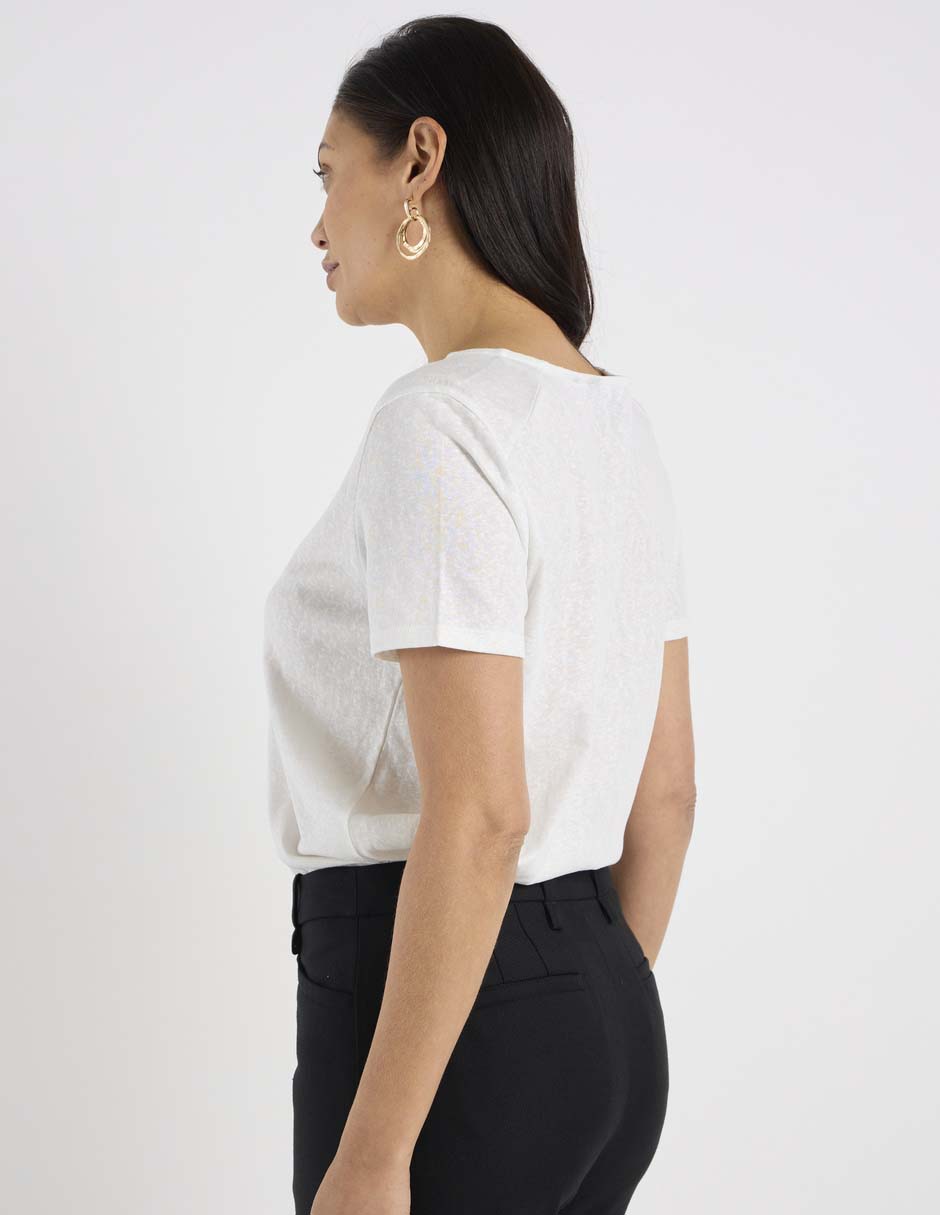 Playera manga corta cuello V para mujer 6