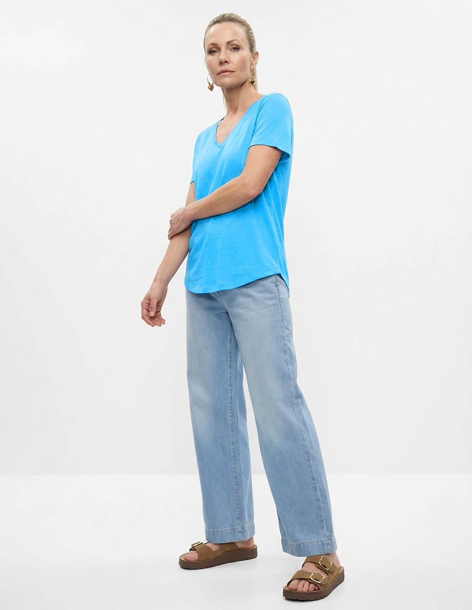 Playera manga corta cuello V para mujer 3