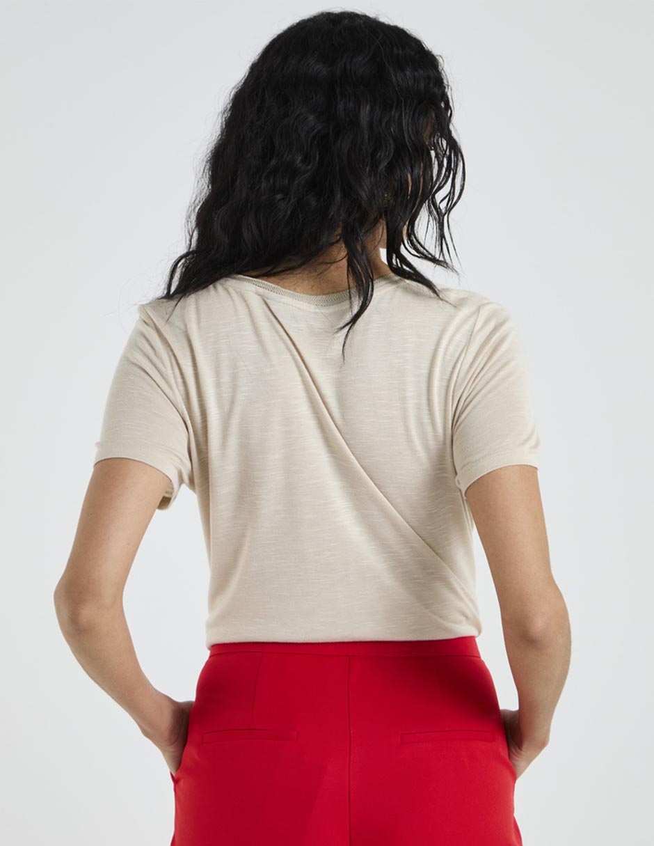 Playera manga corta cuello V para mujer 2