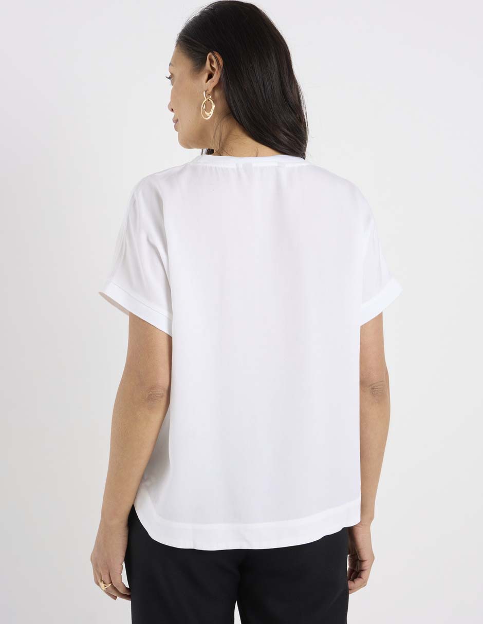 Playera manga corta cuello redondo para mujer 6
