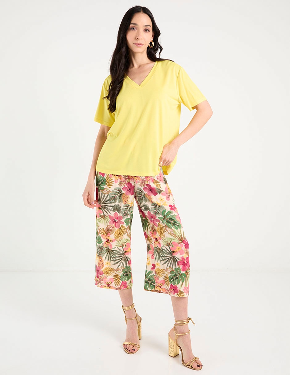 Playera manga al codo cuello V para mujer 3
