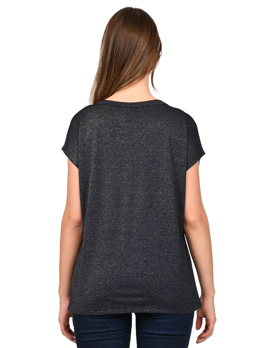Playera manga corta Matilda cuello V para mujer 3