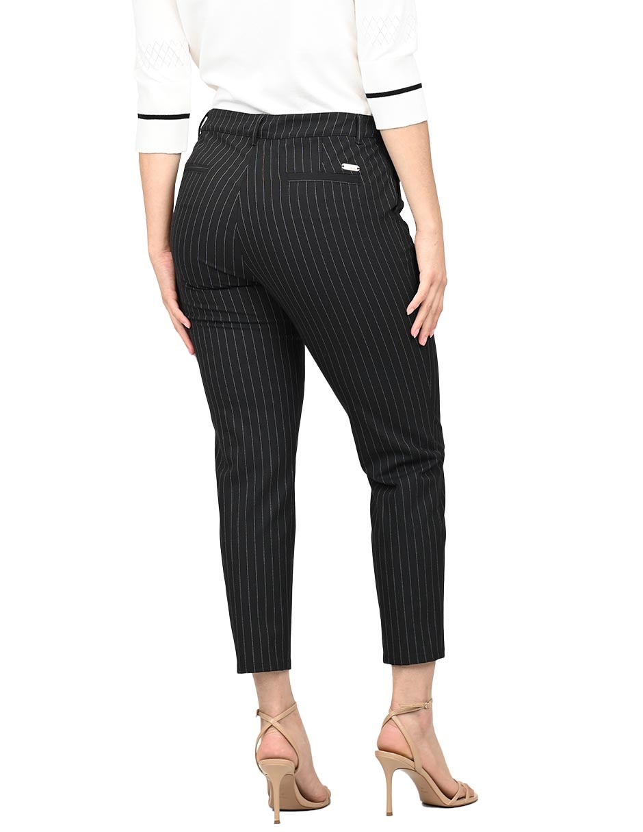 Pantalón capri ajustado para mujer 4